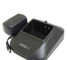 MOTOROLA MTZ2000 charger